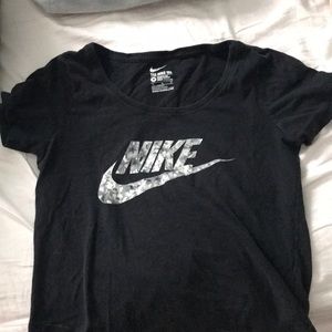 Nike tee